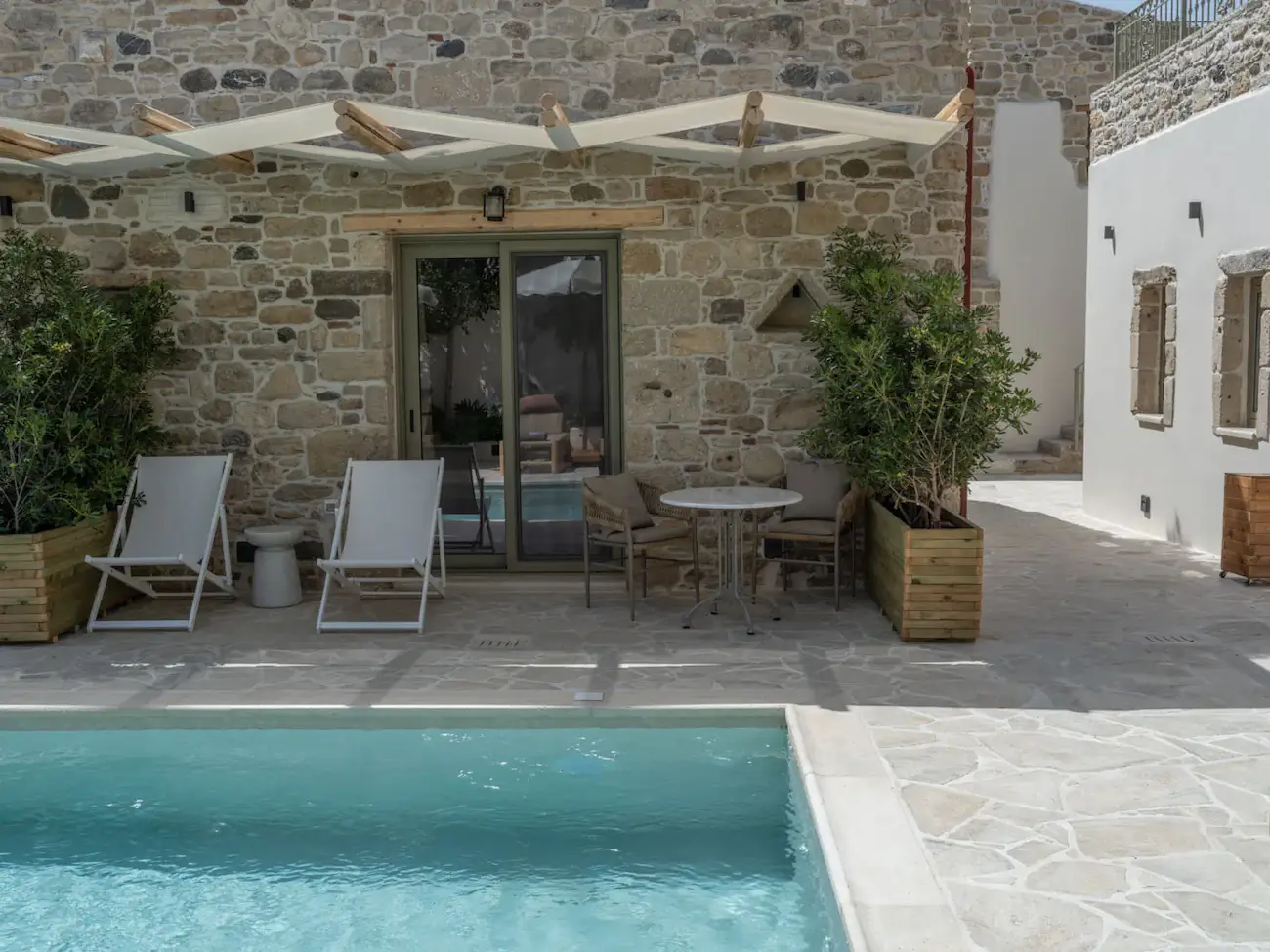 Poolside rooms